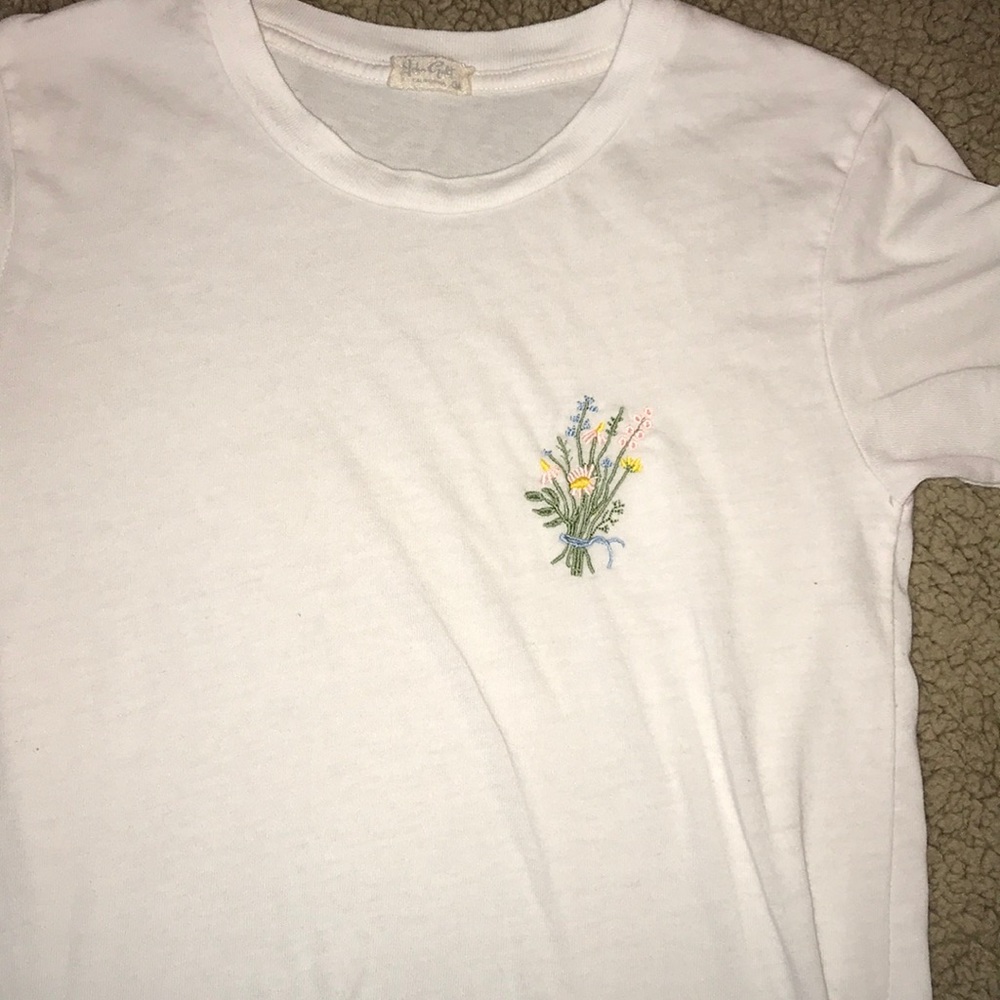 Brandy Embroidered Short Sleeve